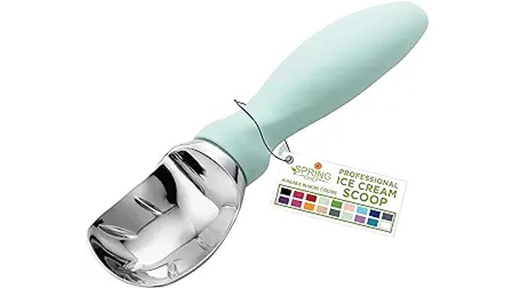 ergonomic heavy duty scoop